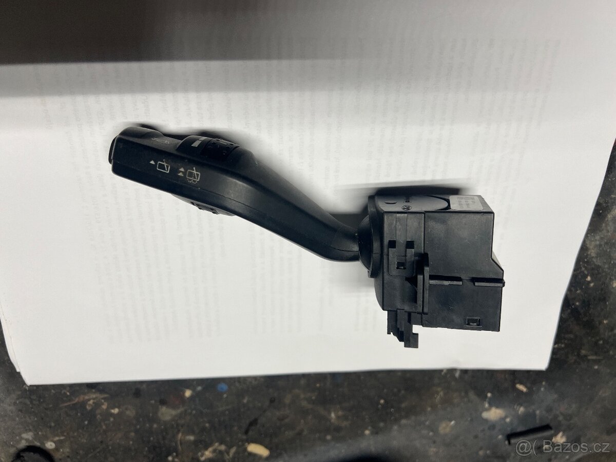 Ford Mondeo IV páčka stěračů - 3