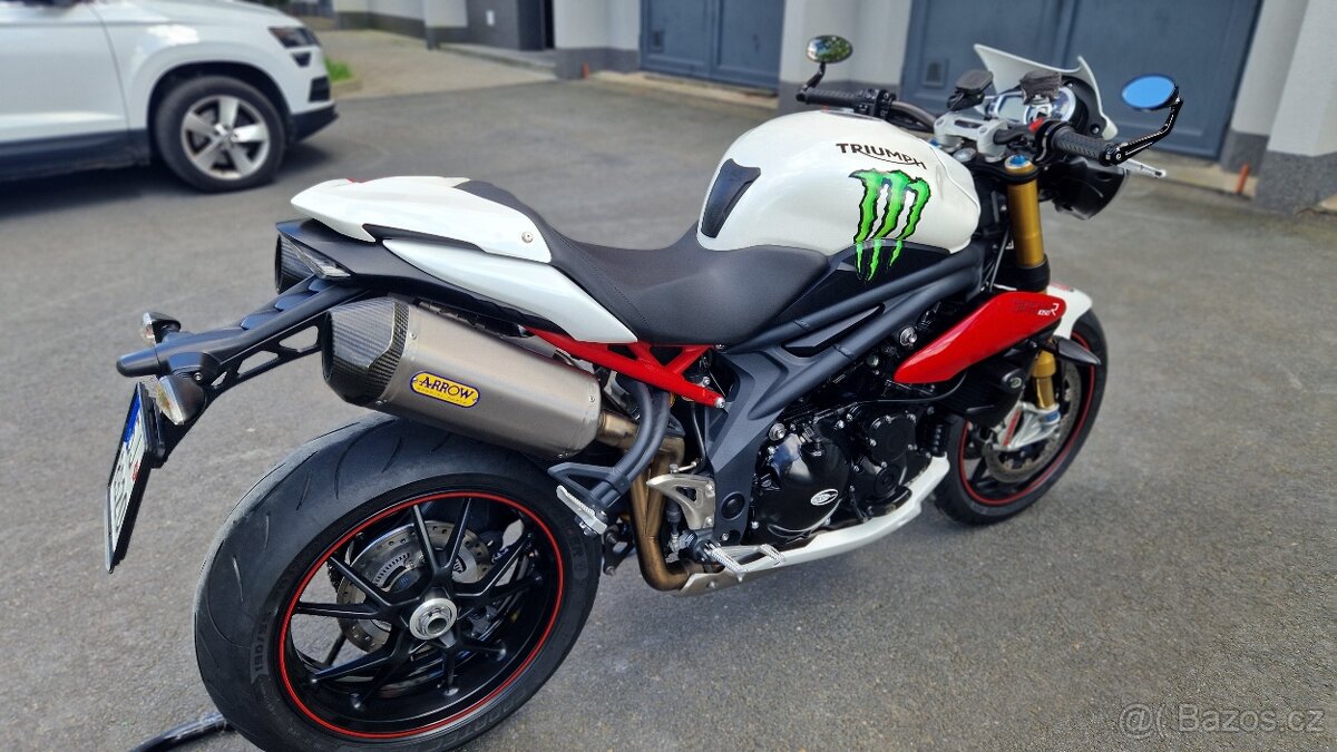 Triumph Speed Triple R - 3