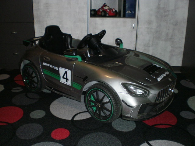 dětské elektrické autíčko - 3