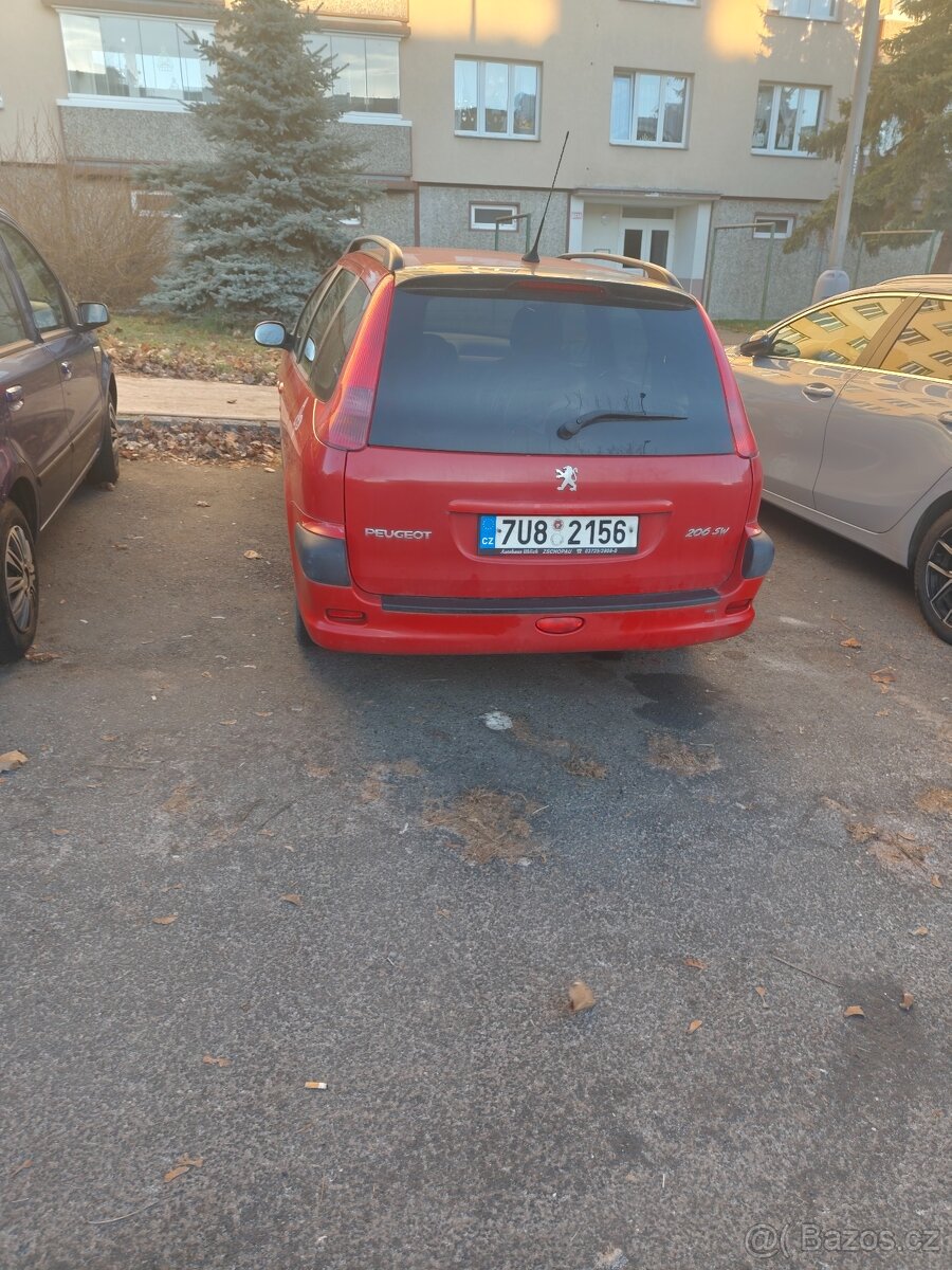 Peugeot 206 benzín - 3