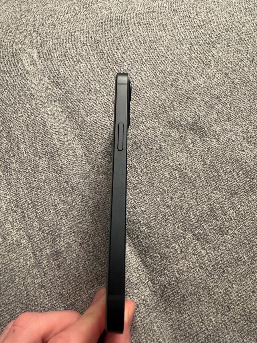 iPhone 13 128gb modrý - 3