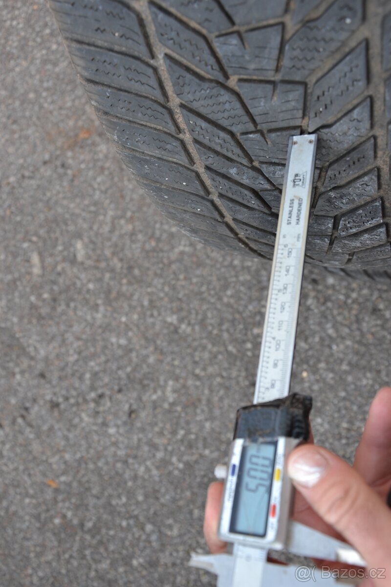 2ks zimní pneu Hankook 285/45/20 112V - 3
