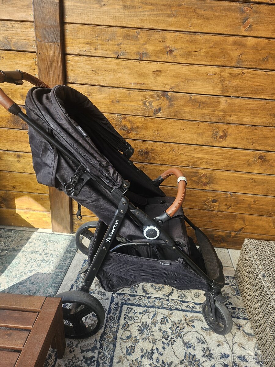 Kočárek kinderkraft černý - 3
