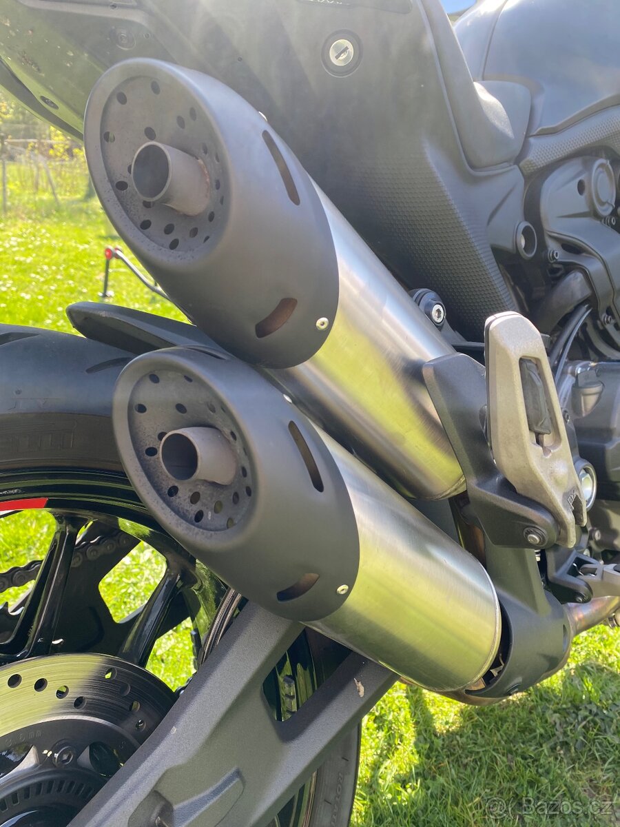 Ducati Monster 997 - 3