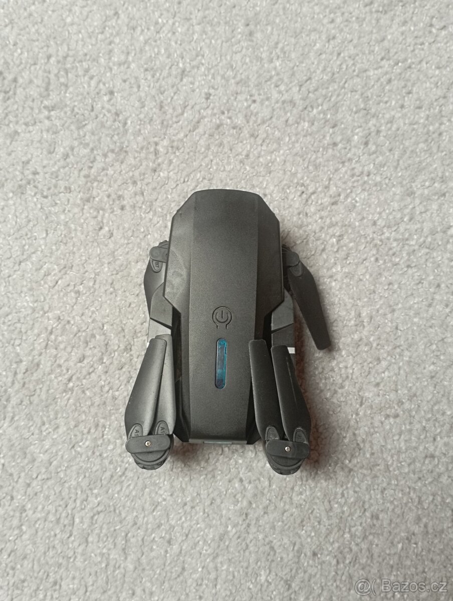 Prodám dron E88 PRO - 3