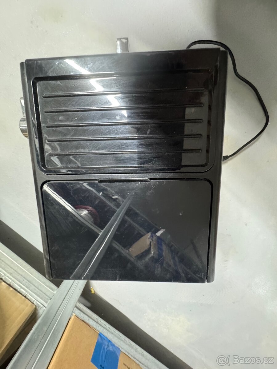 Pákový kávovar De’longhi - 3