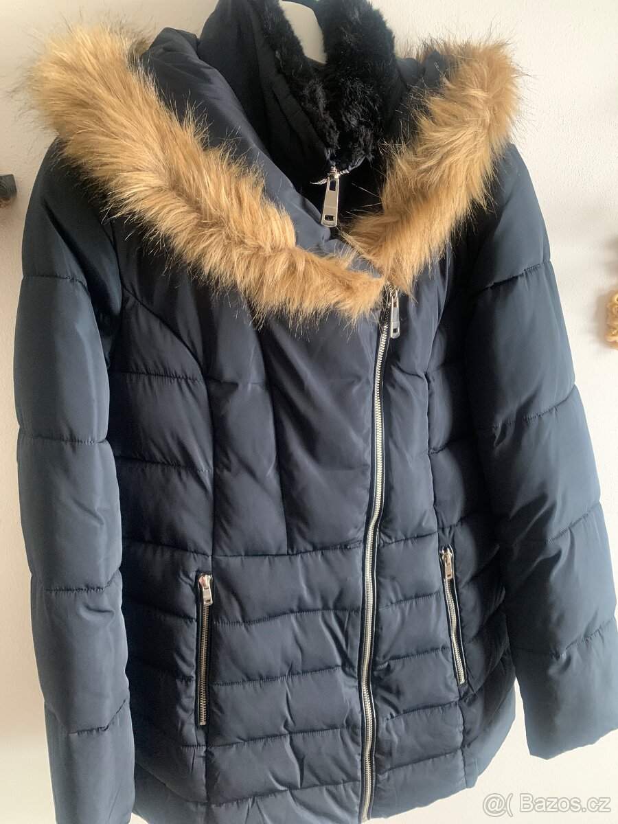 Dámská zimni bunda s kapucí a kožíškem, vel. L/XL - 3