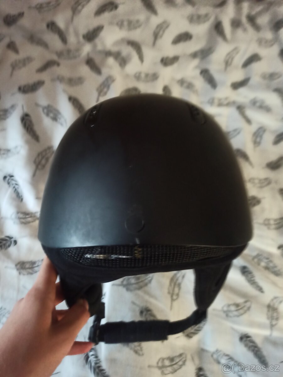 Jezdecká helma - 3