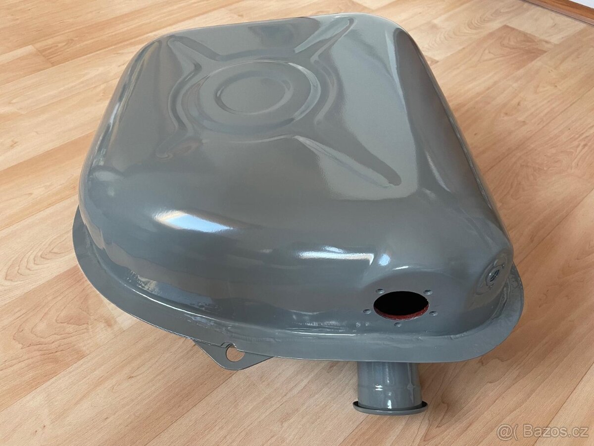 Nádrž zrenovovaná s bočním plněním na Škoda Octavia, Felicia - 3