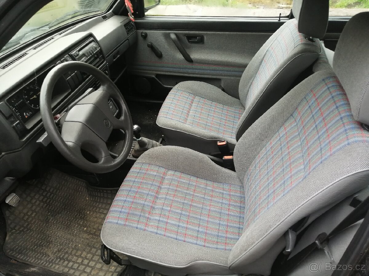 Vw Golf II 1,3i r. 1992 136029km nepojizdný - 3