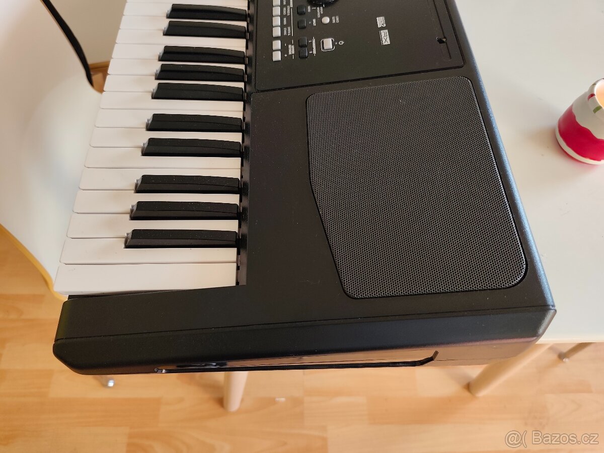 Prodám klávesy KORG-PA 300 - 3