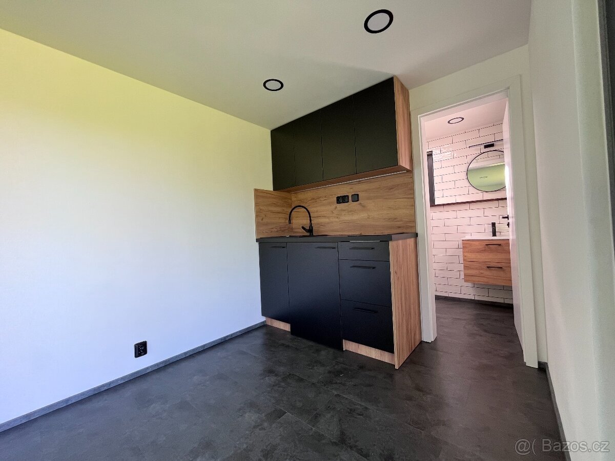 Lodní kontejner - BYDLENÍ - TINYHOUSE - 3