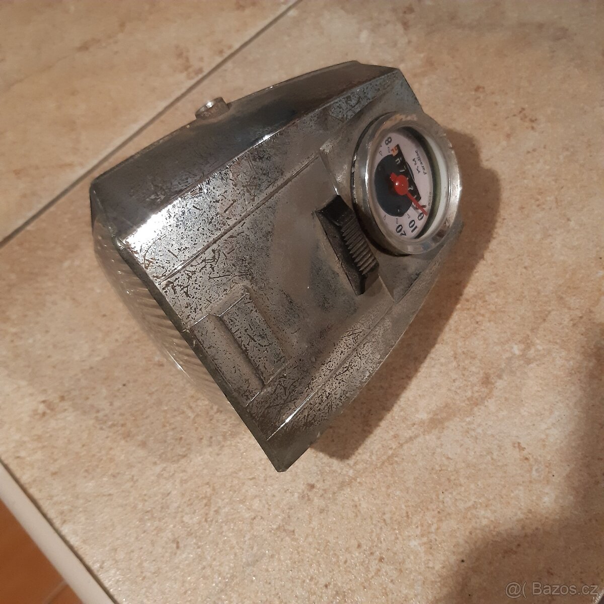 Přední světlo s tachometrem - 3