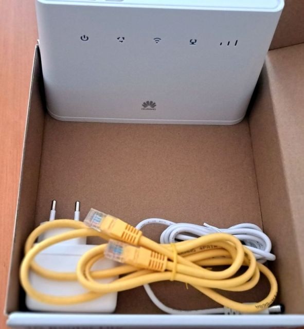 WiFi router Huawei - 3