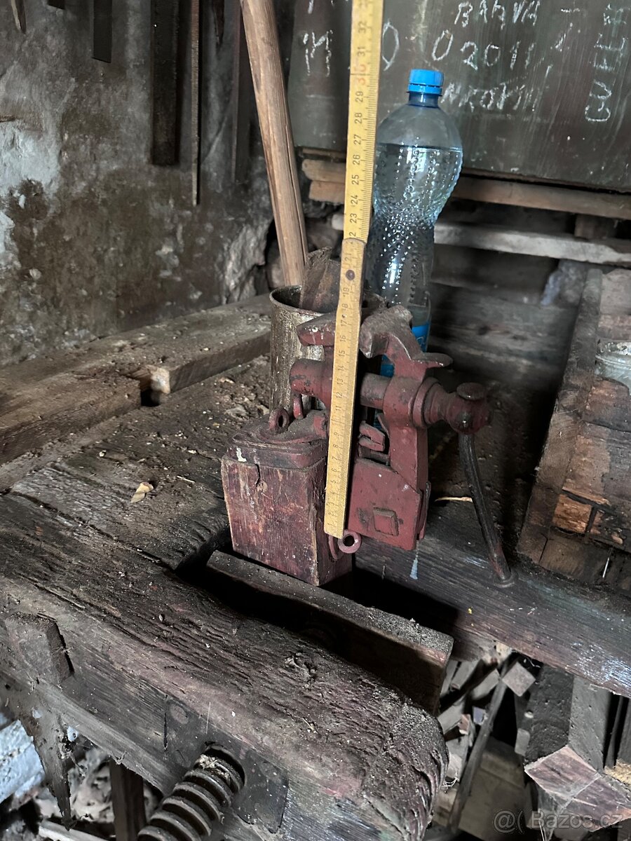 Kovářský svěrák - 3