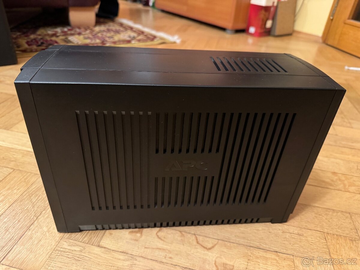 UPS APC BACK-UPS 950VA - 3