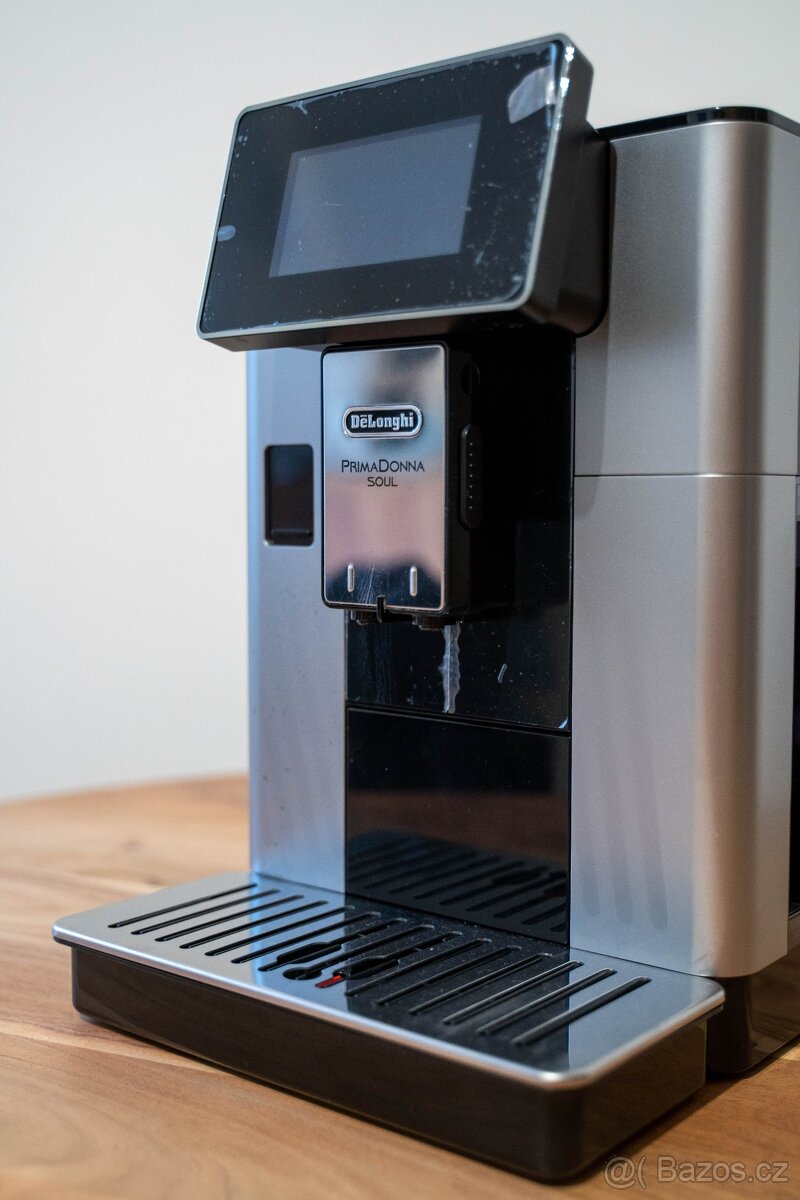 DeLonghi PrimaDonna Soul (ECAM 610.55.SB) - 3