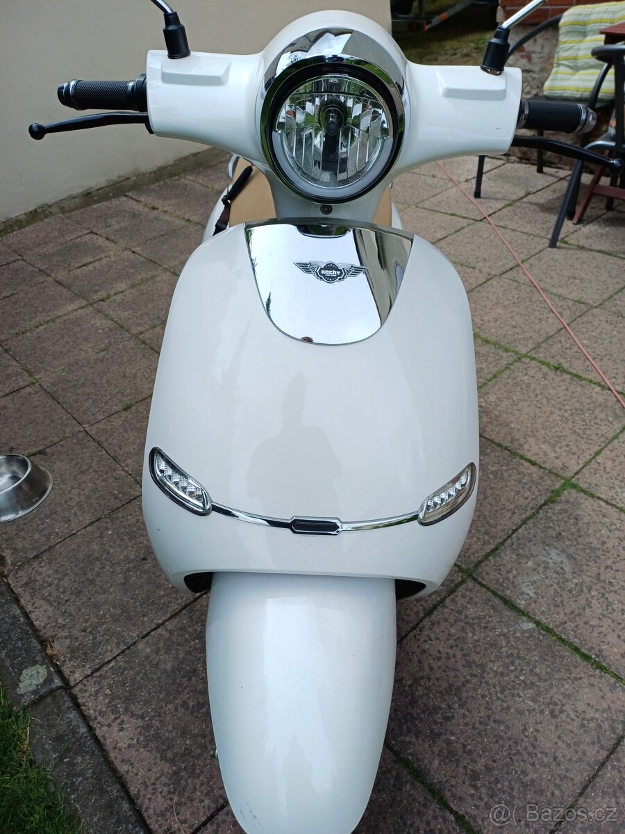 Prodej elektroskutru Hecht Citis - 3