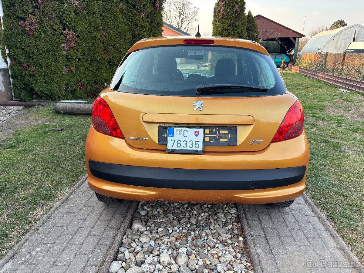 PREDÁM PEUGEOT 207 1,4i - 3