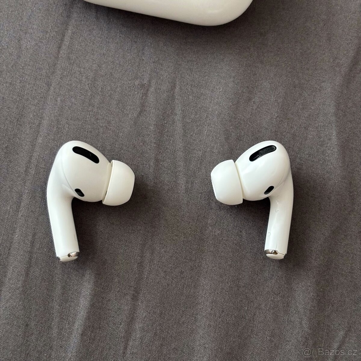 Originál Apple AirPods Pro prvej generácie - 3