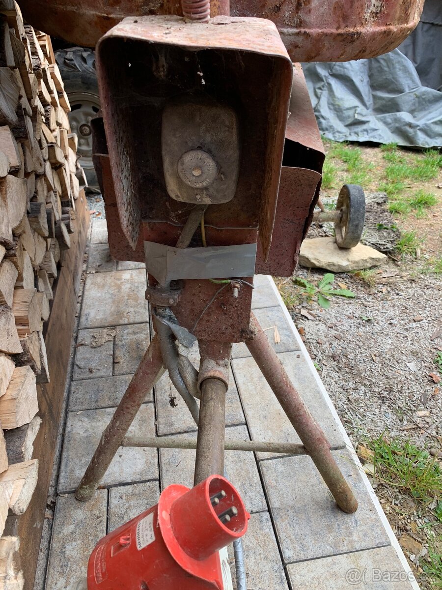 Míchačka na 2-3 kolečka, 380 V - 3