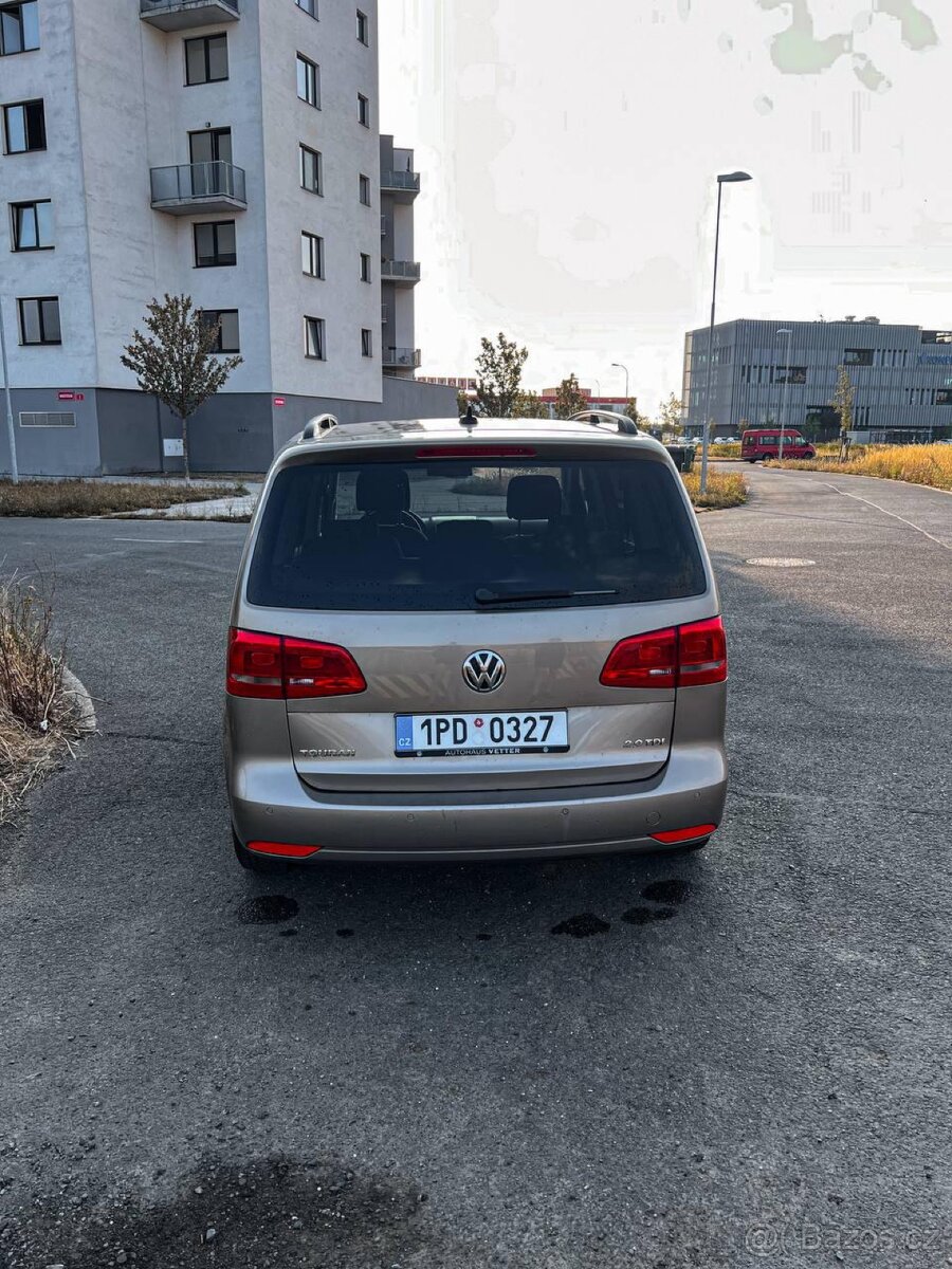 VW Touran - 3