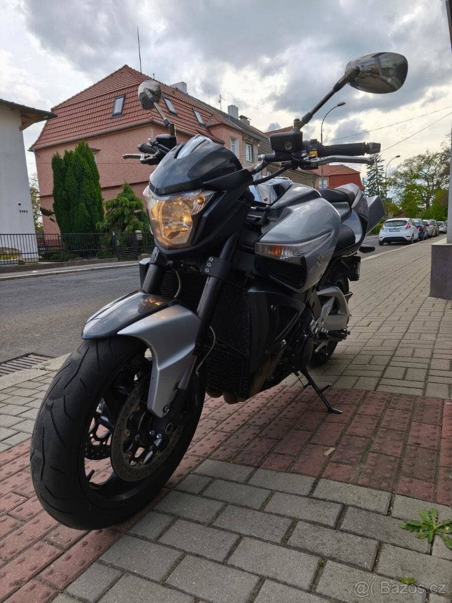 SUZUKI B-KING - 3