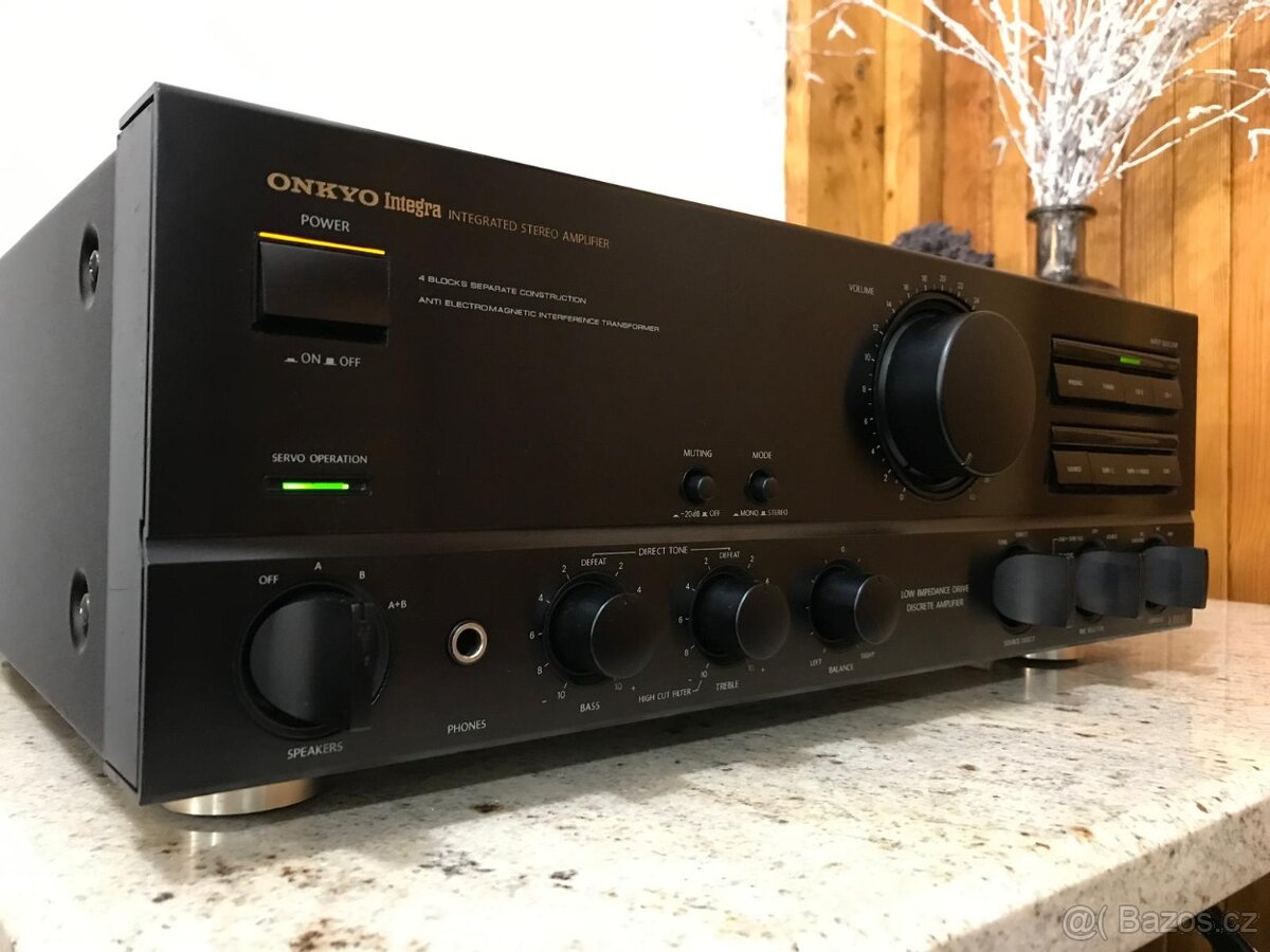 Onkyo A-8650 Top stav - 3