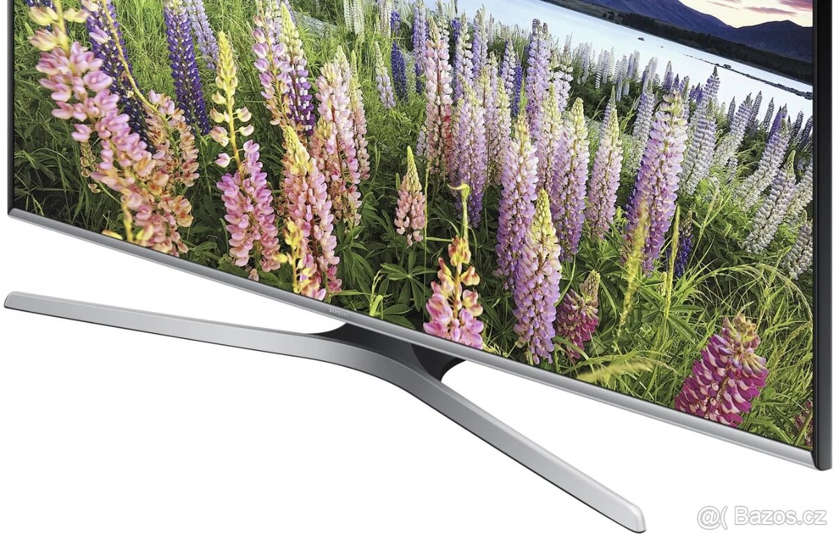 Televize Samsung 32" UE32J5572 - 3