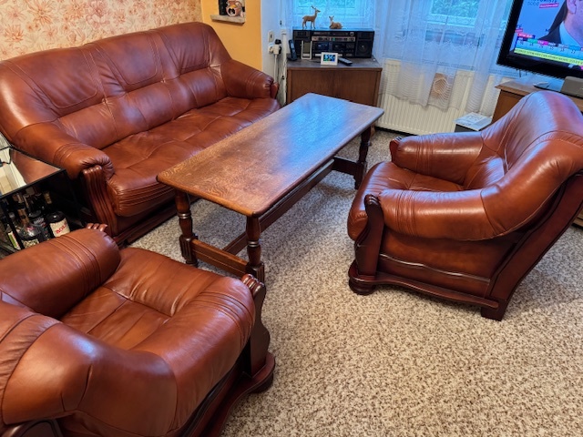 Sedací kožená souprava z masivu + konferenční dřevěný stůl - 3