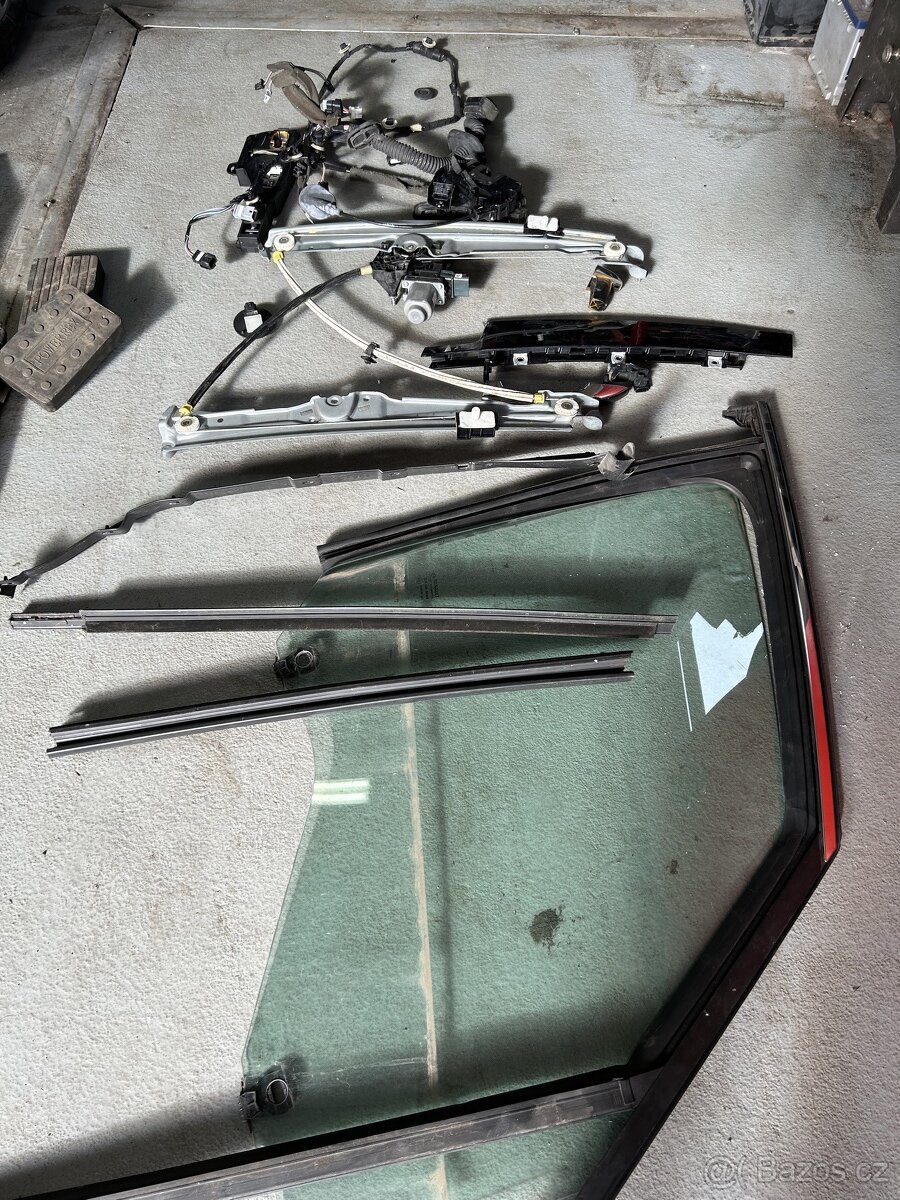 Renault Grand Scenic díly PP dveří - 3