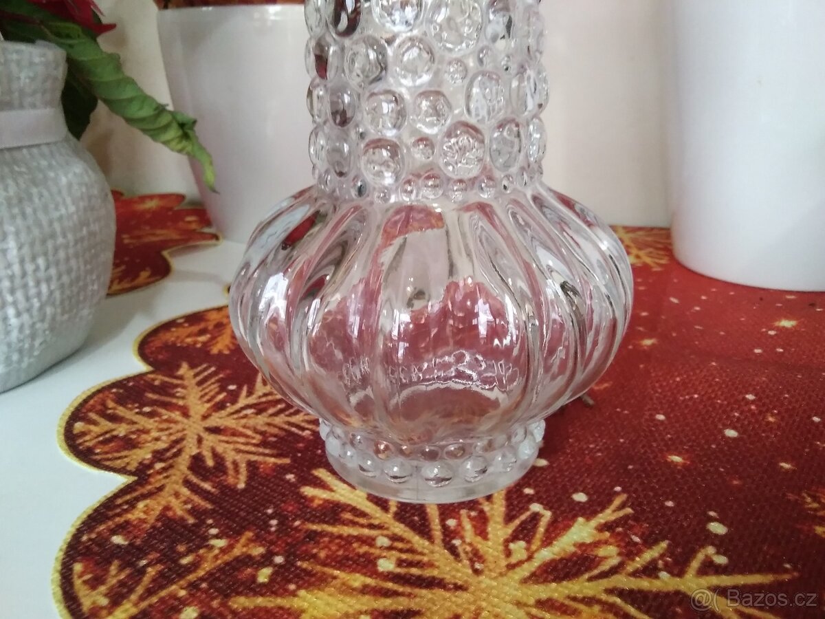 stara mensi sklenena vaza-30 leta - 3