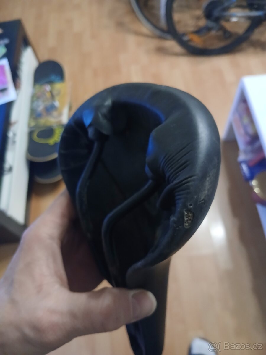 Sedlo Selle italia - 3