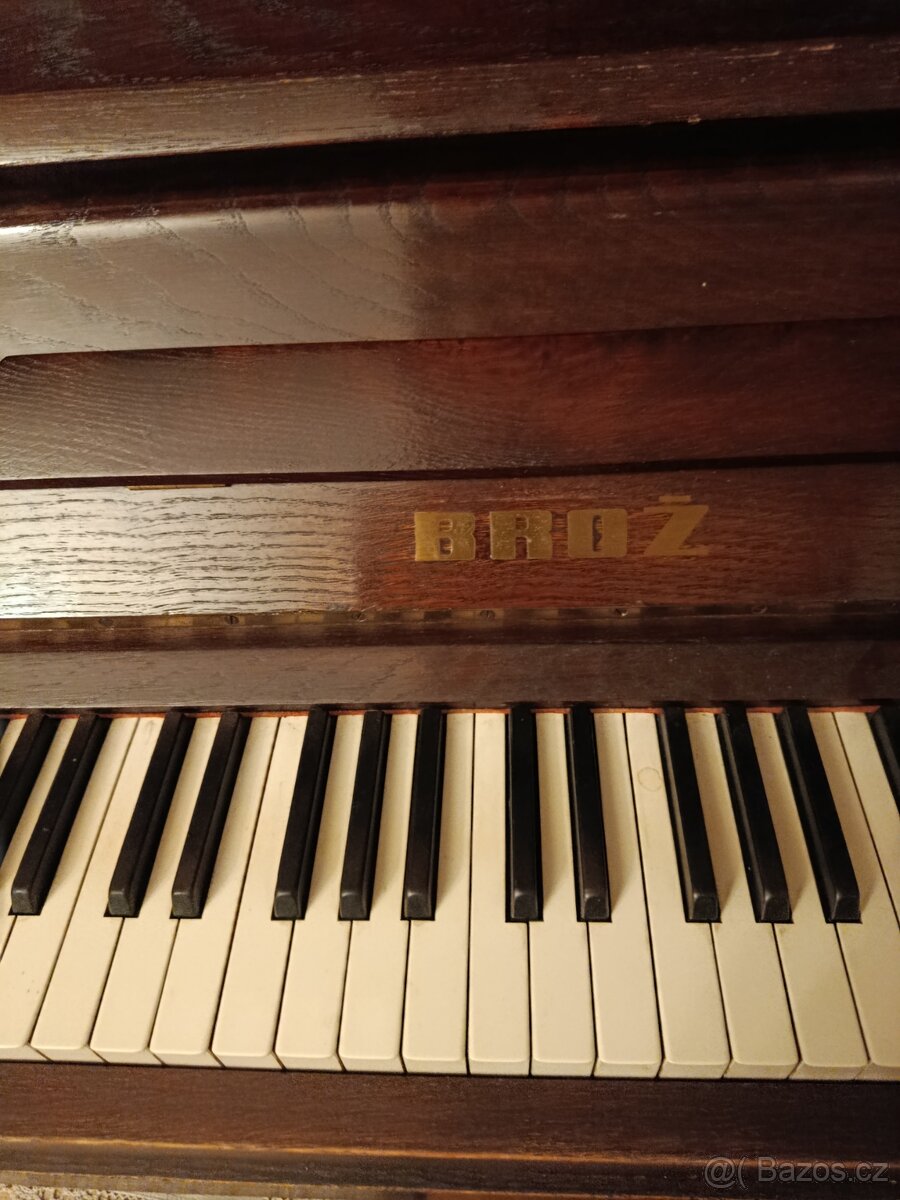 Piano Brož - 3