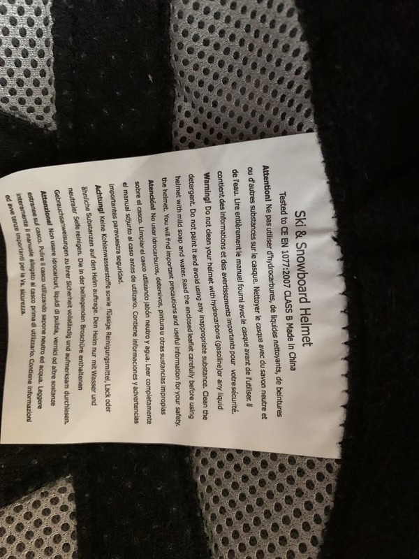 Lyžařská/snowboardová helma - 3