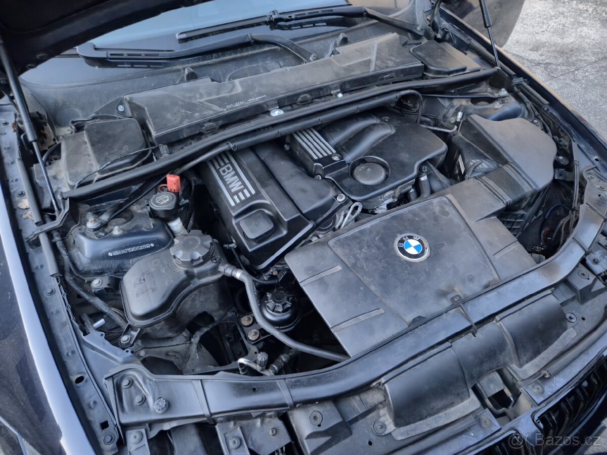 BMW E90 320i projekt/ swap - zachovalý interiér - 3