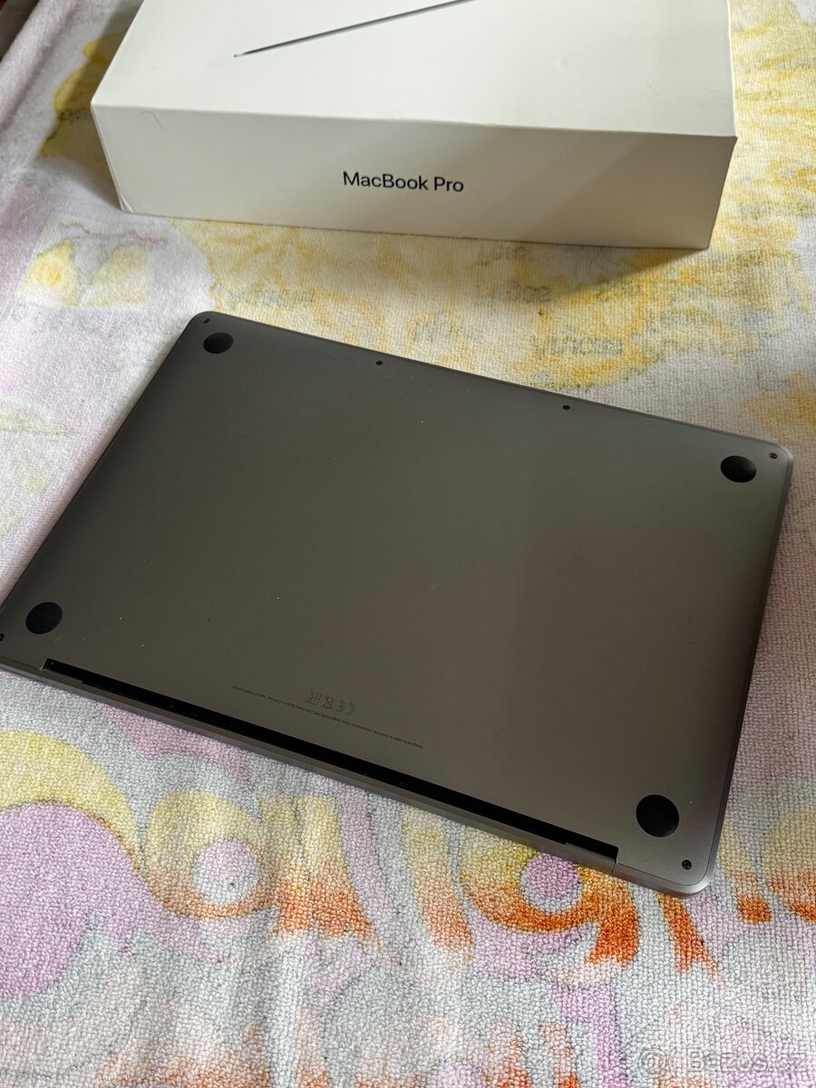 Apple MacBook Pro 13" 2017, 128 GB, Space Gray - 3