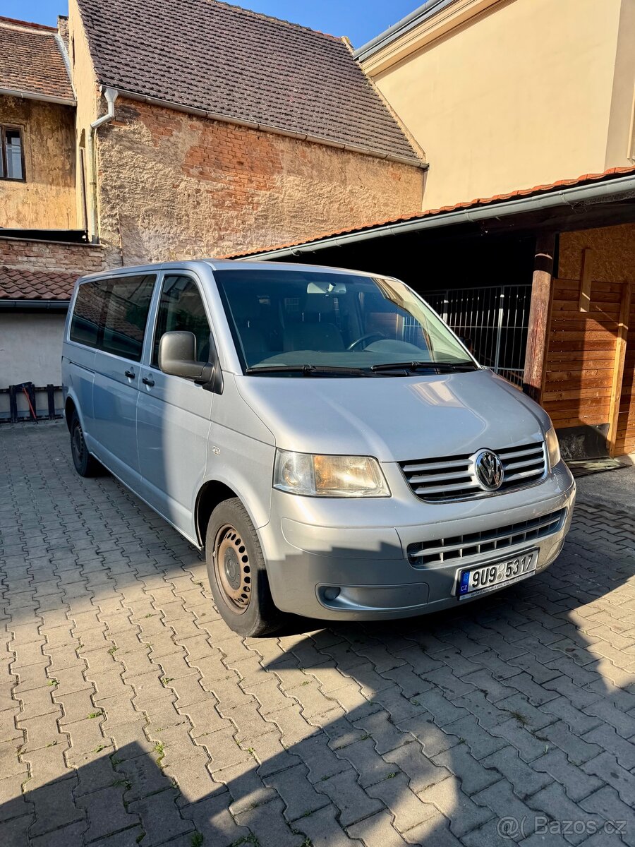 VW Transporter T5 Long 1.9 TDI – 9 míst, cena bez DPH - 3