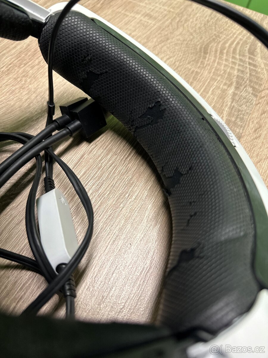 PlayStation 4 + VR set + 2 hry - 3