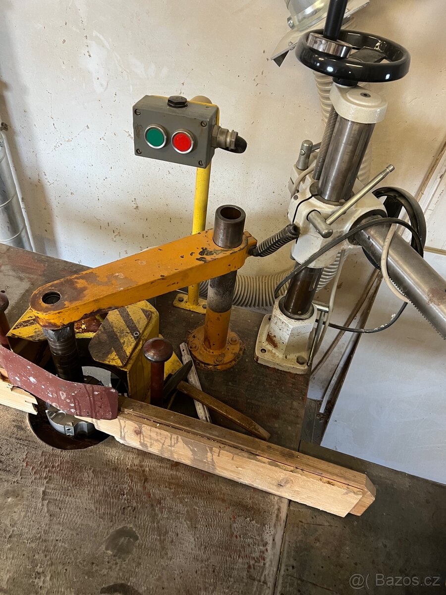 Spodní fréza včetně podavače stef - 3