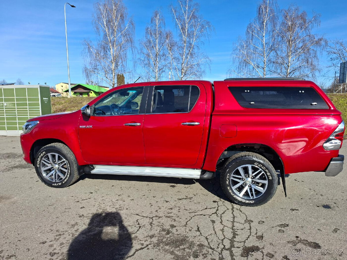 Toyota hilux 2,4 d4d automat 3/2018 max výbava - 3