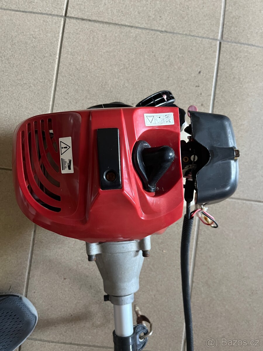 Benzínový křovinořez HECHT 152 BTS - 3