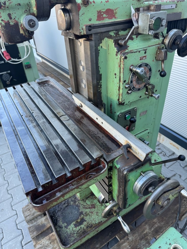 64. Frézka nástrojařská FN 25 - 3