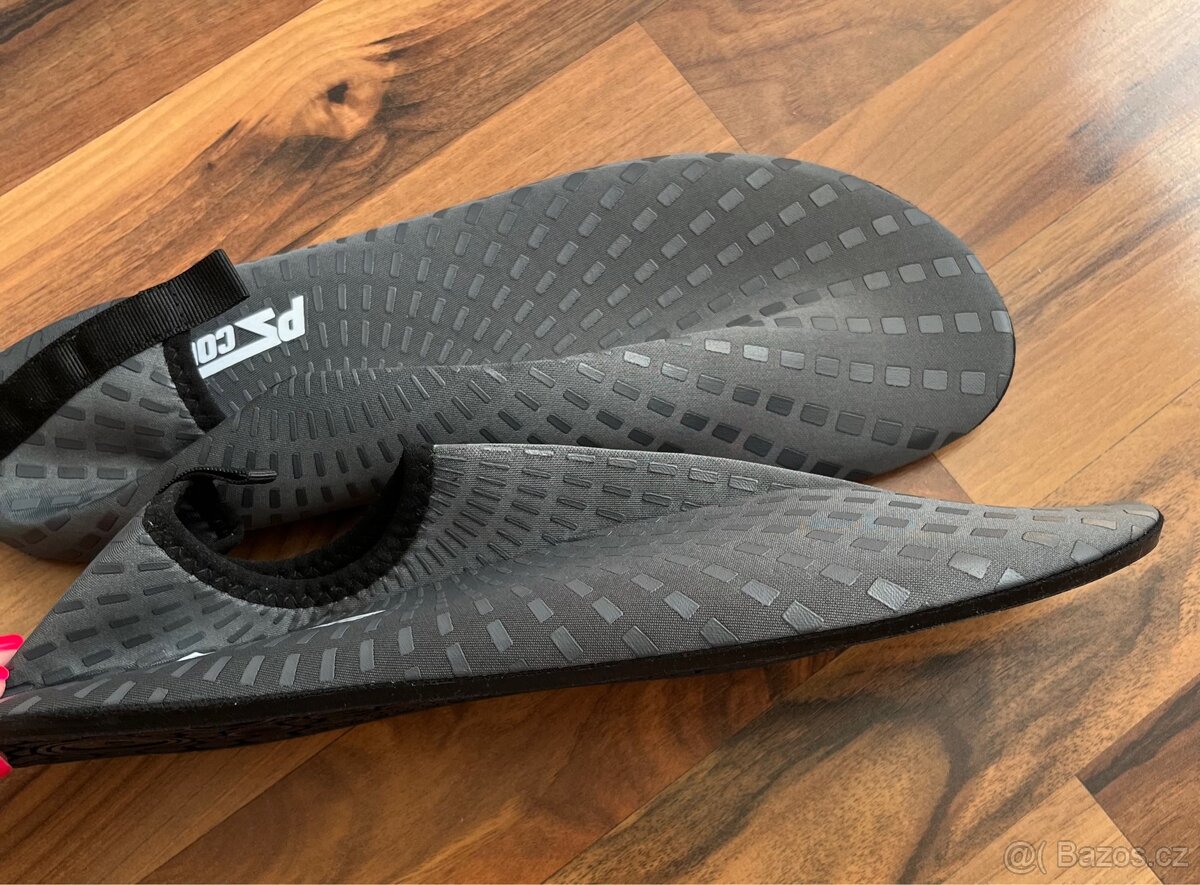 Rychleschnoucí boty do vody šedé - 3