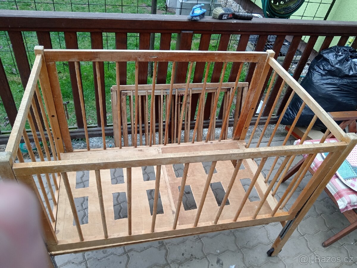 Retro dětská dřevěná postýlka - 3