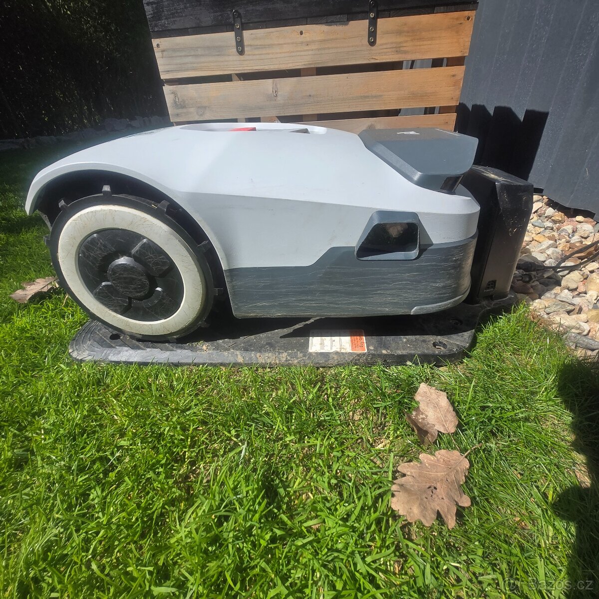 Anthbot Genie 3000 GPS RTK Optical vision Robotická Sekačka - 3