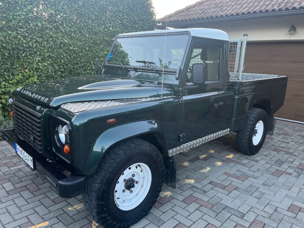Land Rover Defender 110 2.4 Chassis Cab Base