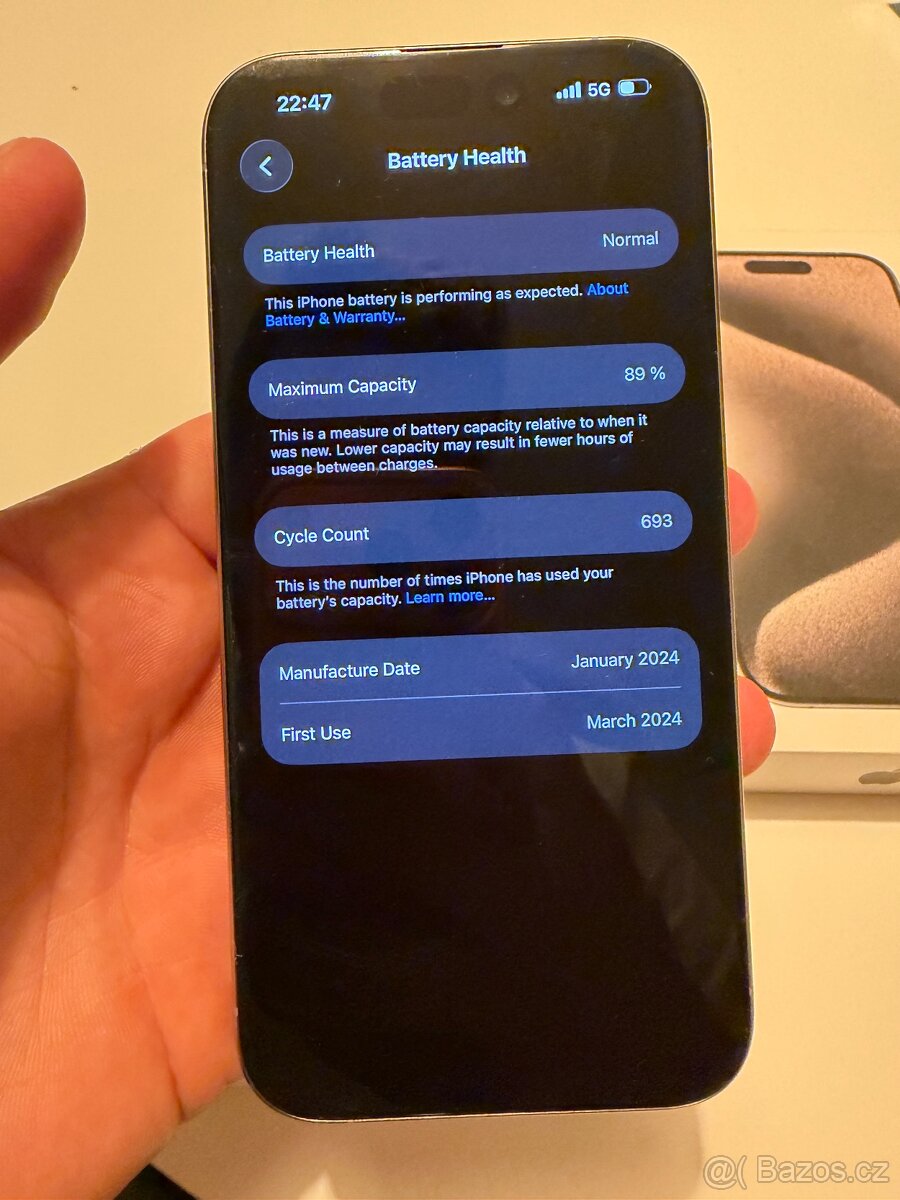 Apple iPhone 15 Pro 256 GB Přírodní titan - 3