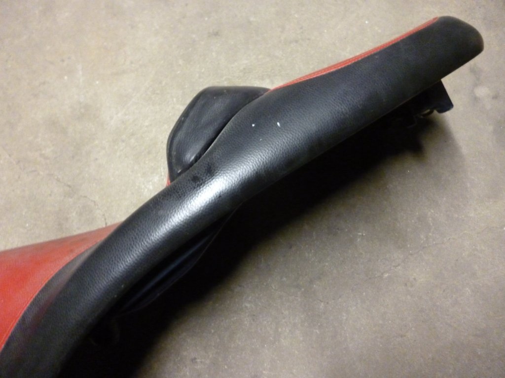 Yamaha X-city 125, 250. Sedadlo. Od 2007 - 3