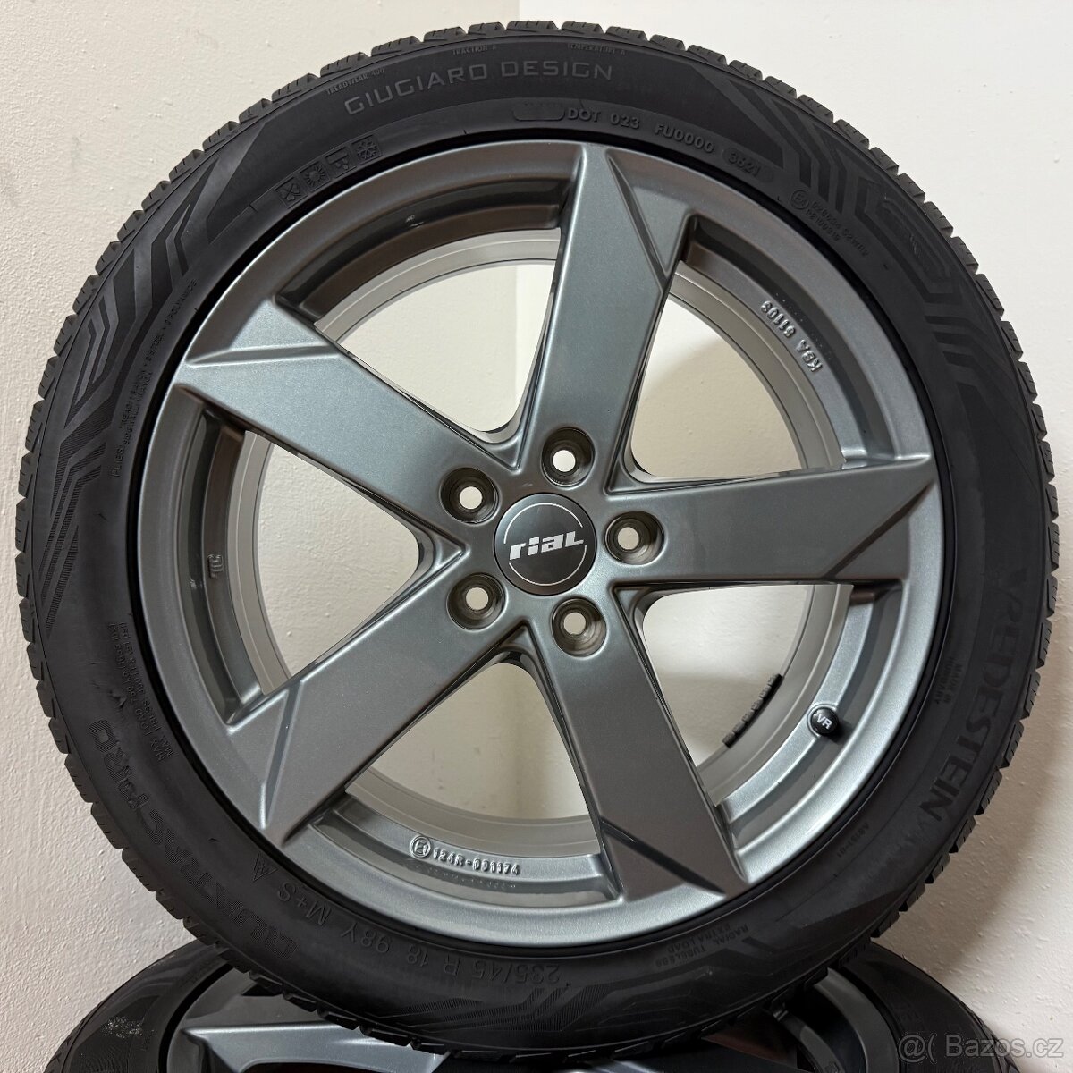 TOYOTA/KIA 5x114,3 R18 ET55+CELOROČNÍ 235/45R18 7m - 3